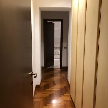 Apartment 10 Bossi Duomo Mailand