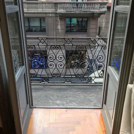 10 Bossi Duomo Apartment